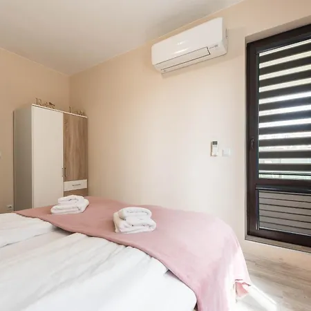 Two Bedroom Cathedral View Apartment *